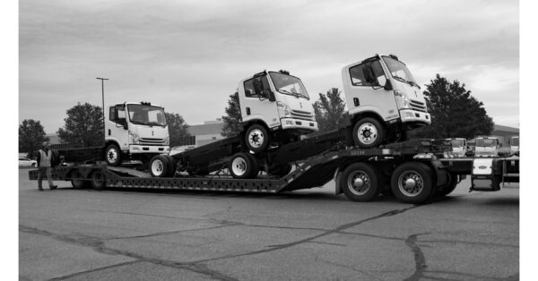 BOLLINGER MOTORS DELIVERS FIRST BOLLINGER B4 ALL-ELECTRIC TRUCKS TO THE WEST COAST