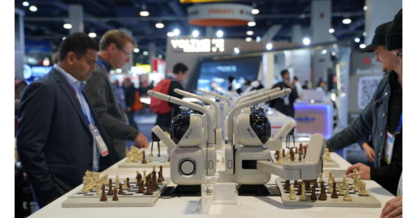 SenseRobot makes a Stunning Debut at CES 2025