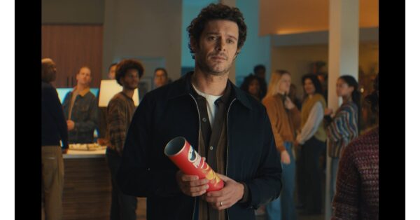 PRINGLES® MAKES MUSTACHES FLY TO THE SNACKING RESCUE WITH THE HELP OF ADAM BRODY, NICK OFFERMAN, JAMES HARDEN AND ANDY REID FOR ITS 2025 BIG GAME SPOT
