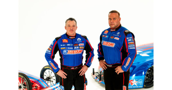 Stewart, Hagan Bring New Red-and-blue TSR Direct Connection Dodge//SRT Nitro Machines to 2025 Season Opener at NHRA Gatornationals