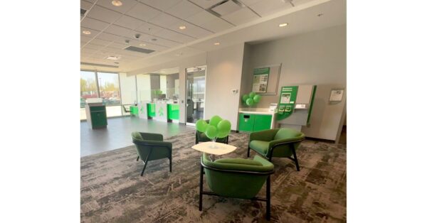 Associated Bank Opens First Branch in Missouri, Tapping into New Market