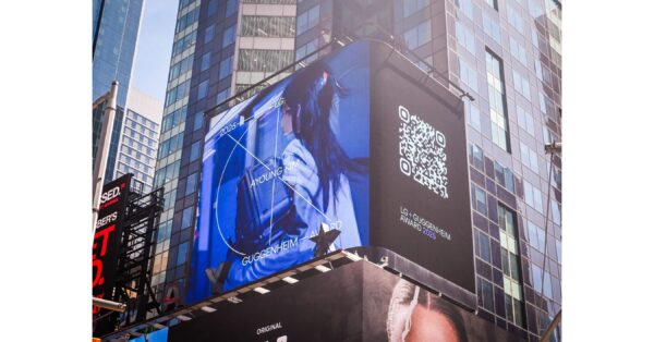Korean Artist Ayoung Kim’s Work Displayed on LG Billboard in New York’s Times Square Following LG Guggenheim Award Win