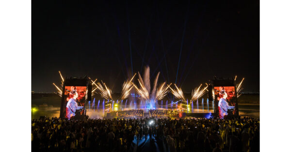 Yas Island Celebrates Announcement of Disney Theme Park Resort with a Record-Breaking Drone Show, Landmark Illuminations, Live Performances and Fireworks Spectacular USA – English Middle East – English APAC – Traditional Chinese Middle East – Arabic USA – Deutsch USA – español USA – Français Japan – Japanese Korea – 한국어 MEXICO – Spanish BRAZIL – Portuguese